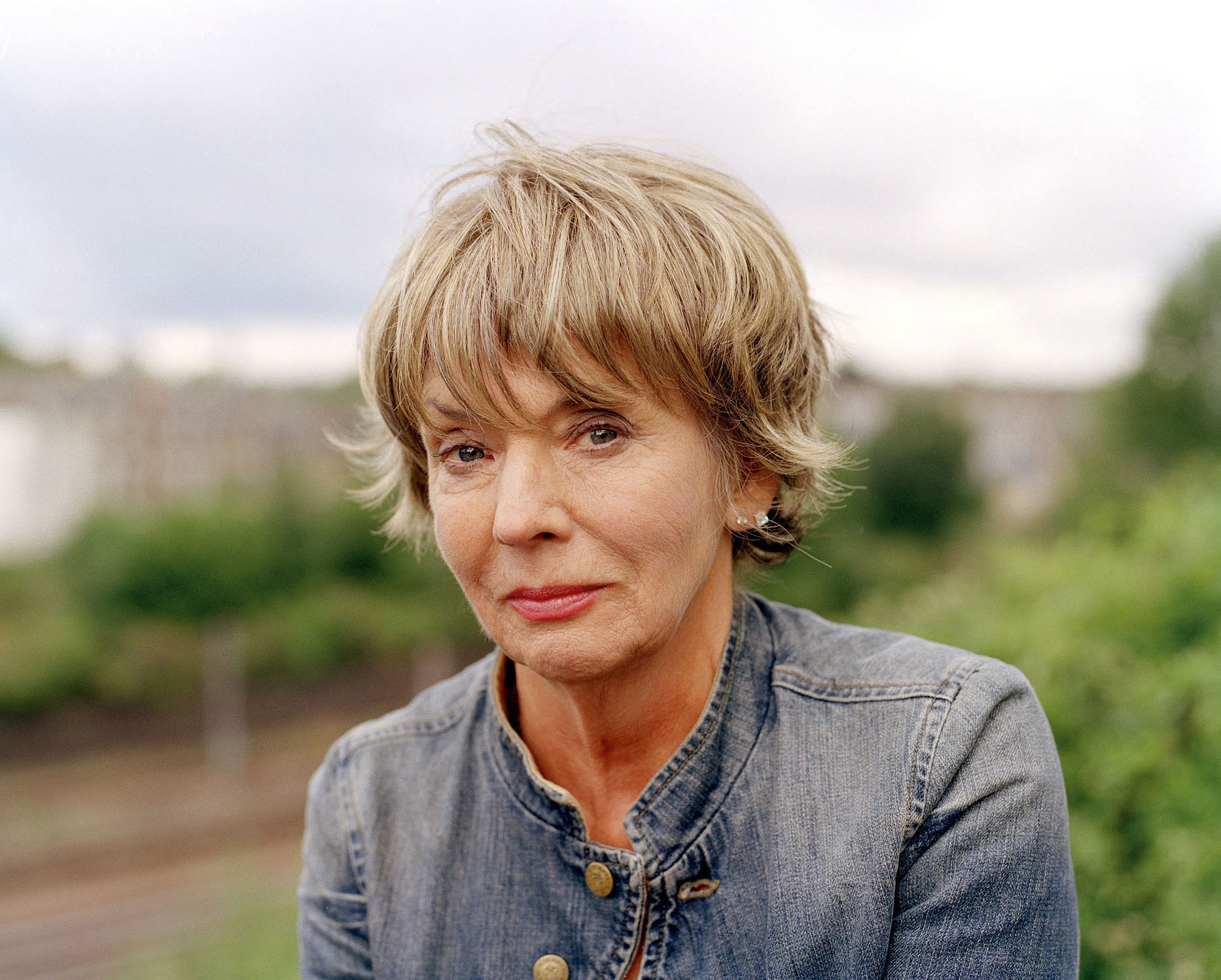 Sue Johnston net worth